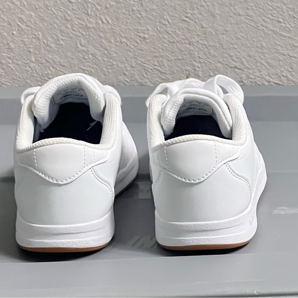 Brand New K-Swiss Sneakers - Picture 2 of 4